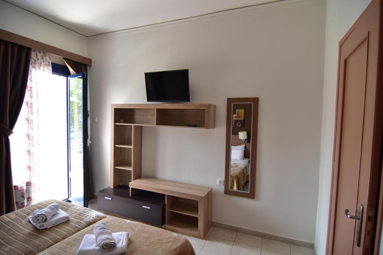 Iridanos Hotel อันติกีรา ภายนอก รูปภาพ
