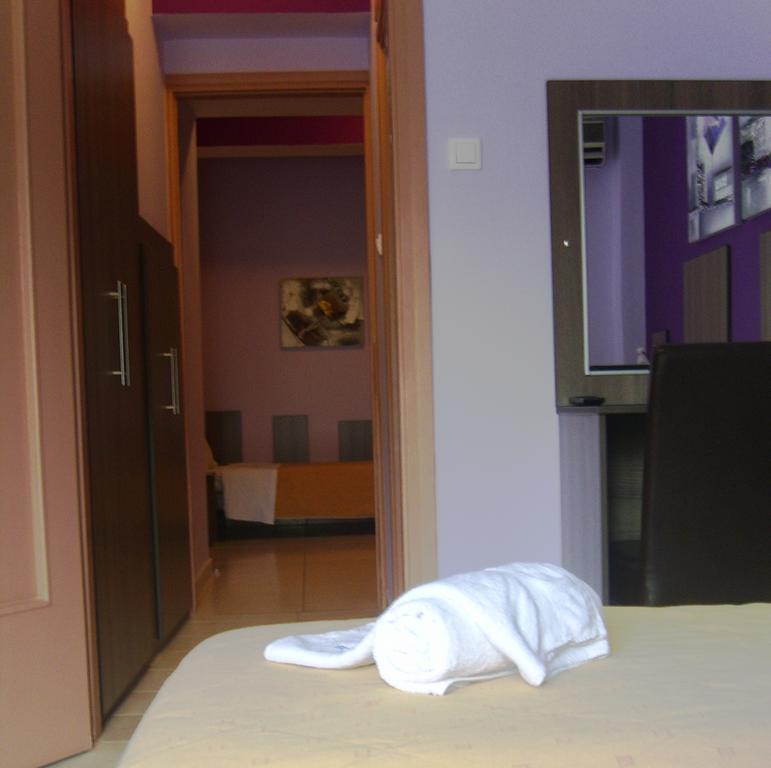Iridanos Hotel อันติกีรา ภายนอก รูปภาพ