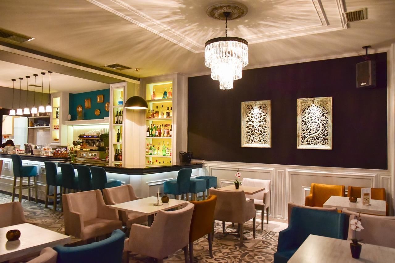 Iridanos Hotel อันติกีรา ภายนอก รูปภาพ