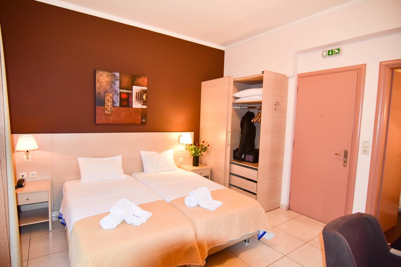 Iridanos Hotel อันติกีรา ภายนอก รูปภาพ