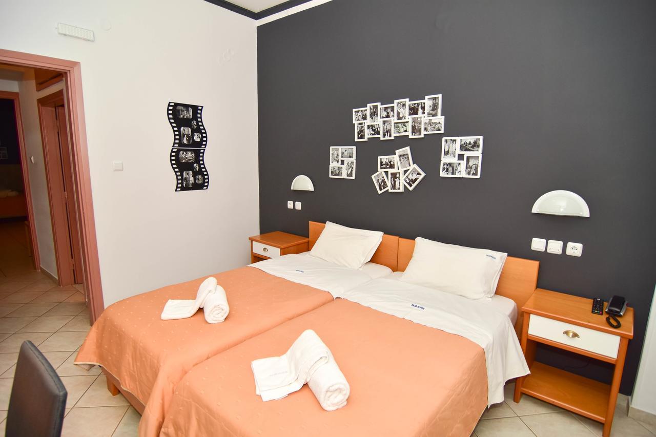 Iridanos Hotel อันติกีรา ภายนอก รูปภาพ