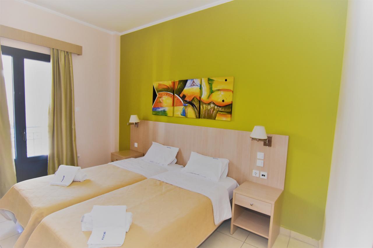 Iridanos Hotel อันติกีรา ภายนอก รูปภาพ